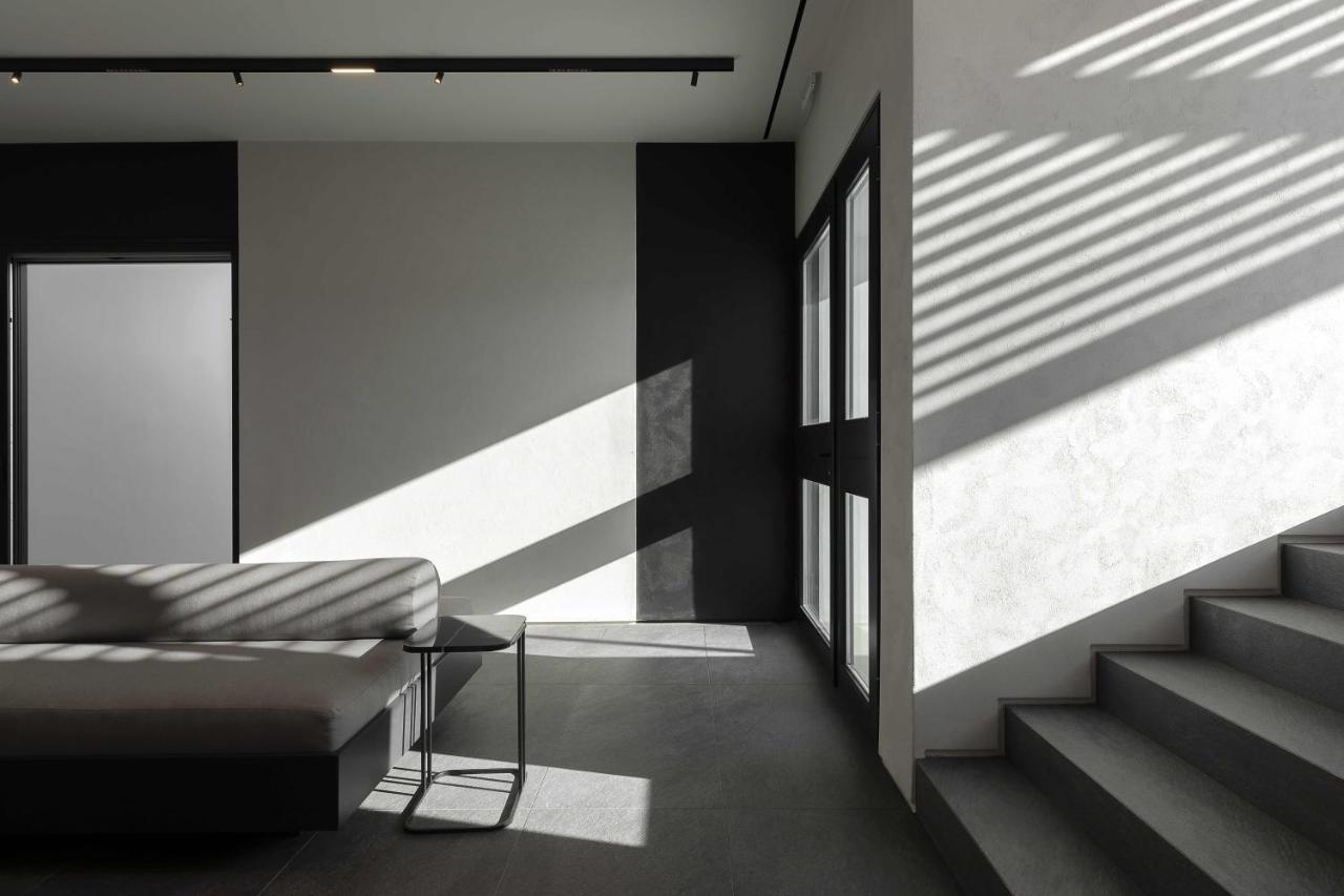 Cubic Mykonos Seafront Design Suites Ornos  Exteriör bild