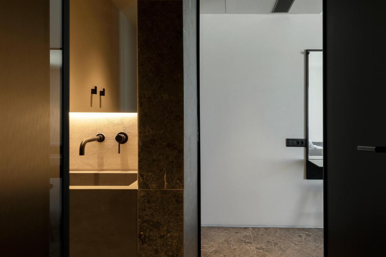 Cubic Mykonos Seafront Design Suites Ornos  Exteriör bild