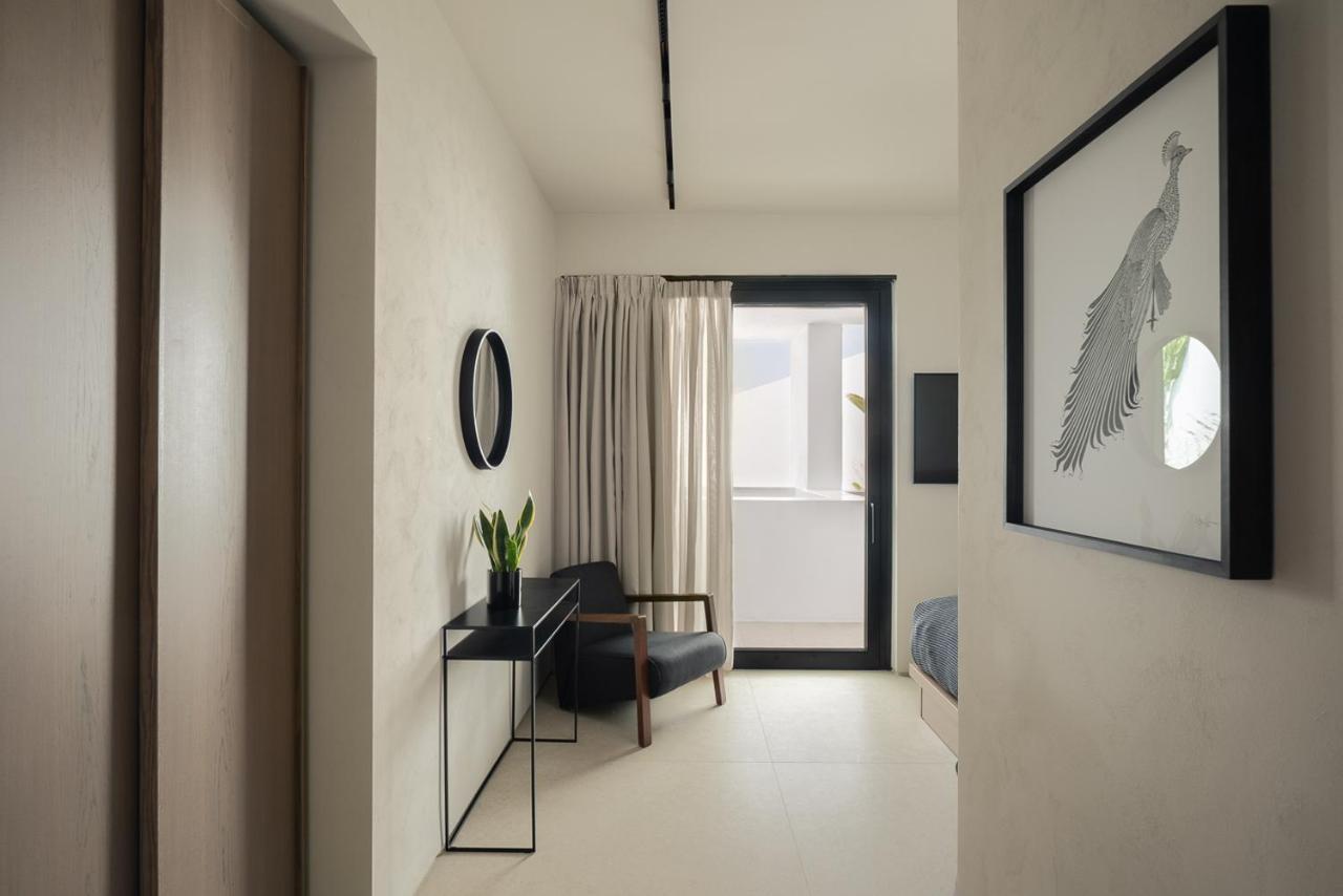 Cubic Mykonos Seafront Design Suites Ornos  Exteriör bild